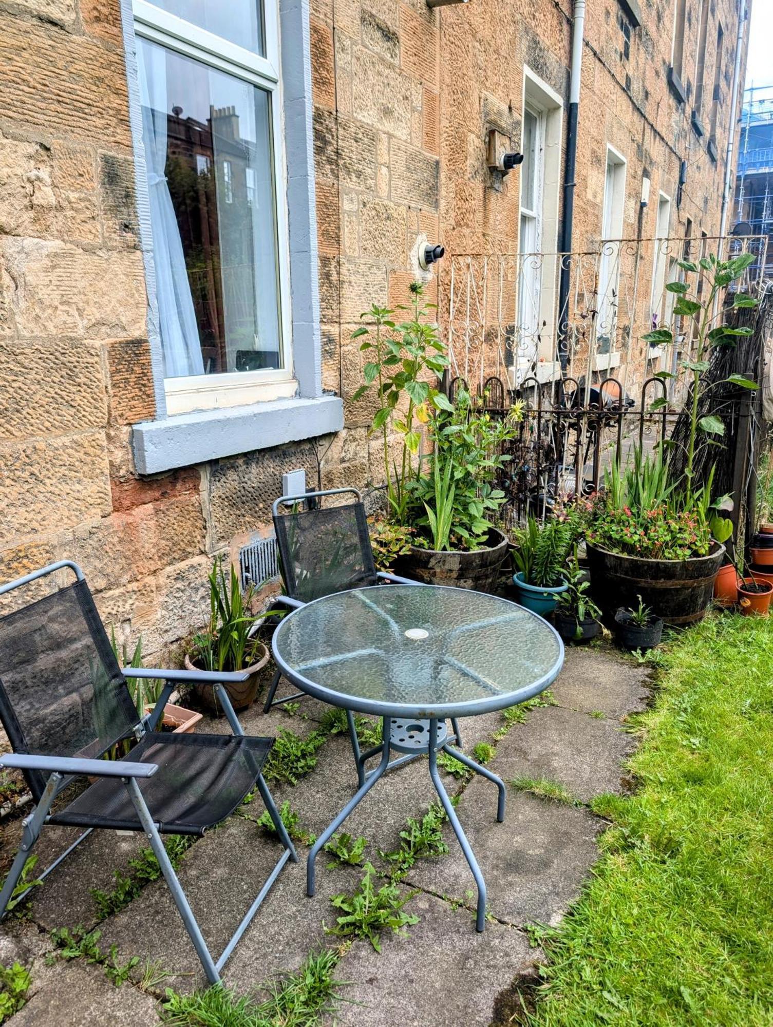 Victorian Apartment In Pollokshields Glasgow Exterior foto